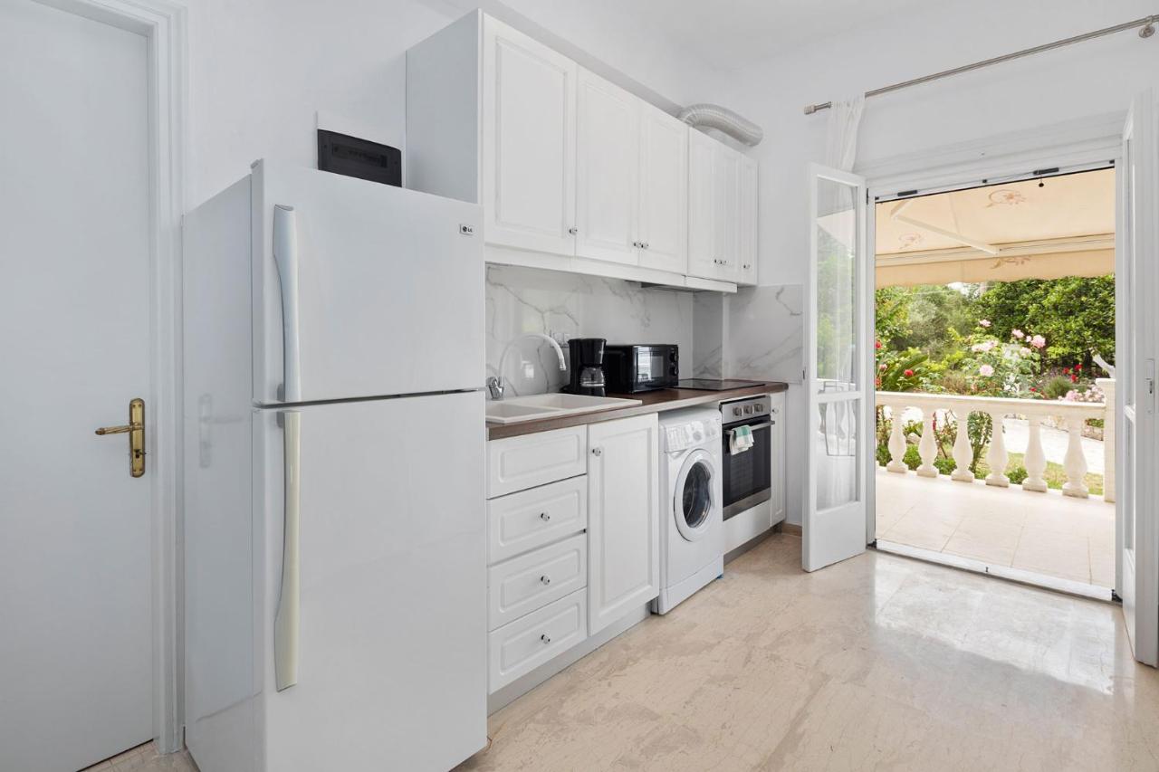 Karia Holiday Home ليفكيمي المظهر الخارجي الصورة