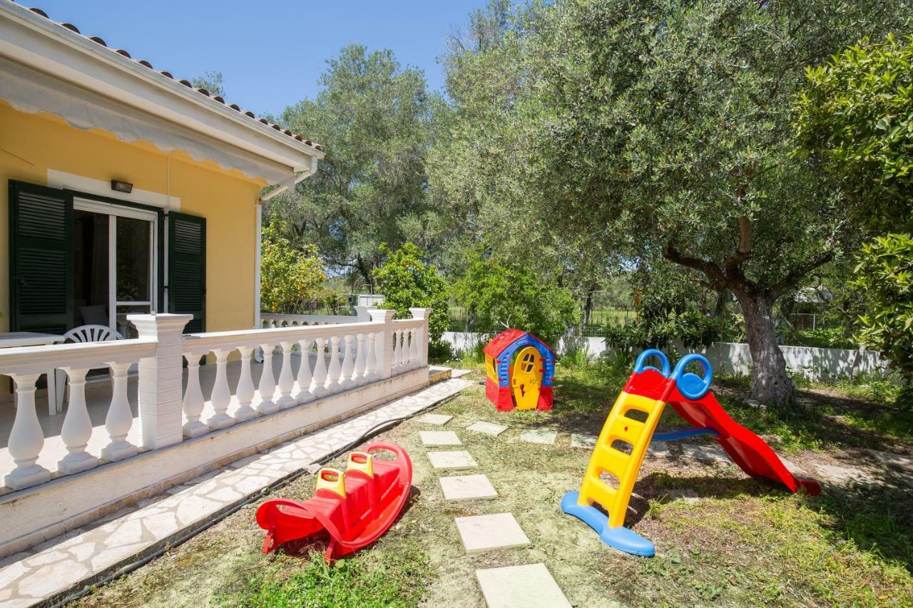Karia Holiday Home ليفكيمي المظهر الخارجي الصورة