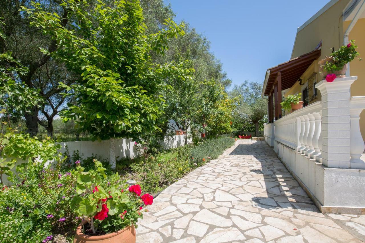 Karia Holiday Home ليفكيمي المظهر الخارجي الصورة