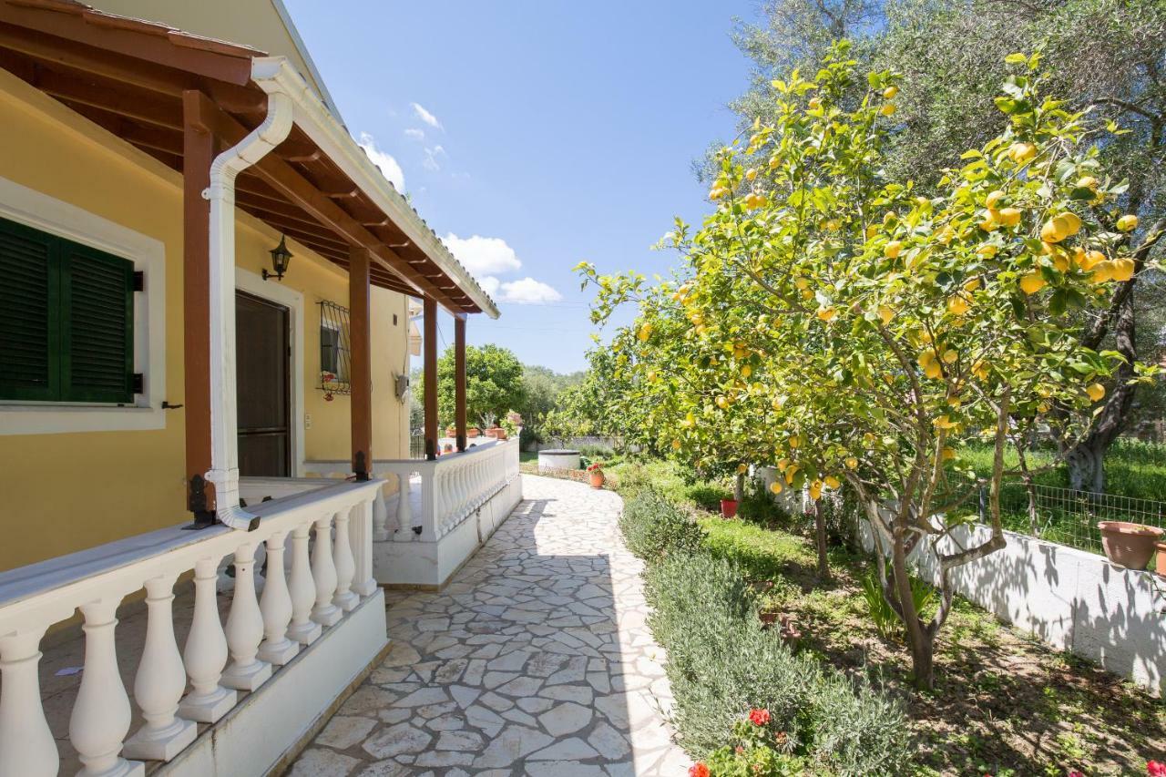 Karia Holiday Home ليفكيمي المظهر الخارجي الصورة
